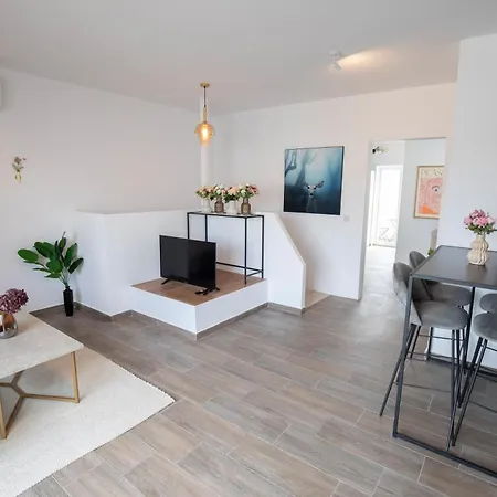 Apartman Modern Penthouse With Sea & Valletta View *
